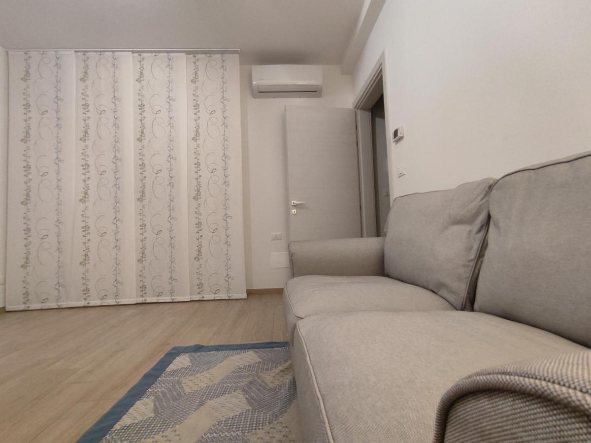 Grigio Perla Residenza, Casa Indipendente Con Parcheggio Privato E Giardino *