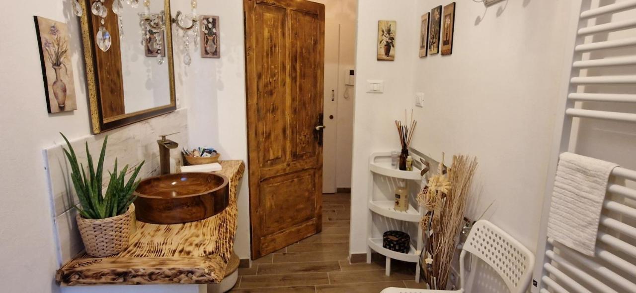 Minimal Chic House Fast Wi-Fi, Private Garden & Free Parking Casa vacanze