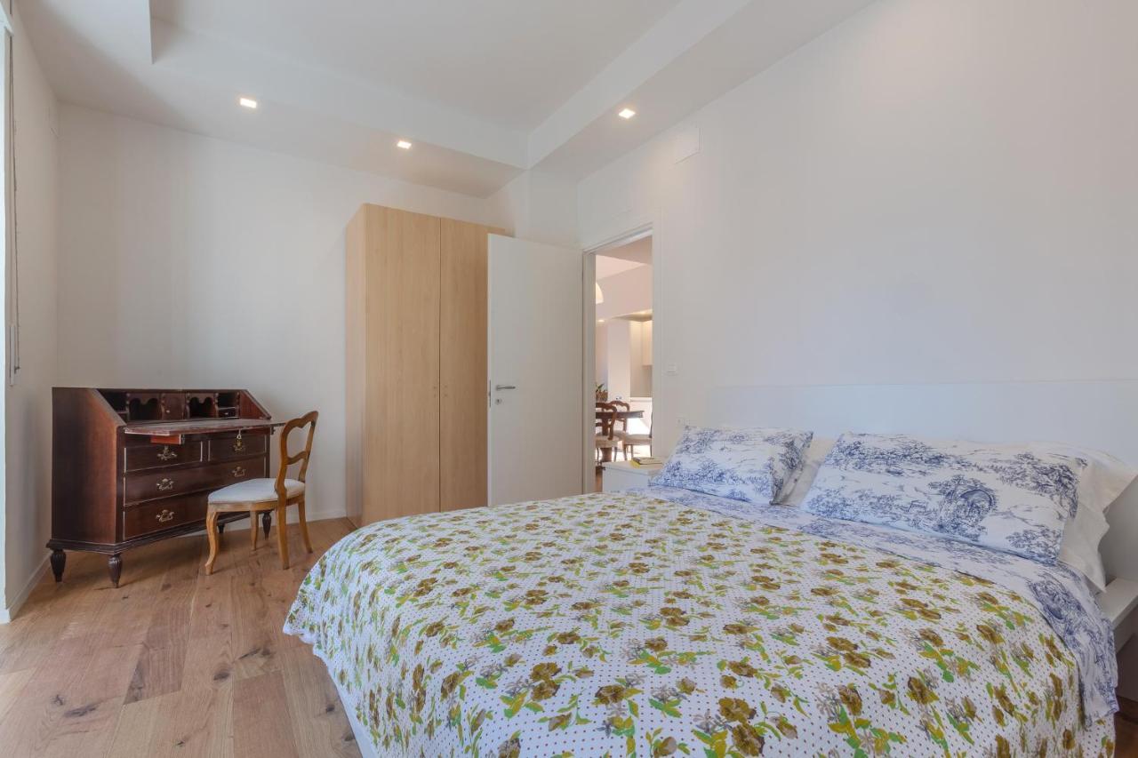 W/terrace 10 Min Walk From Piazza S.stefano *