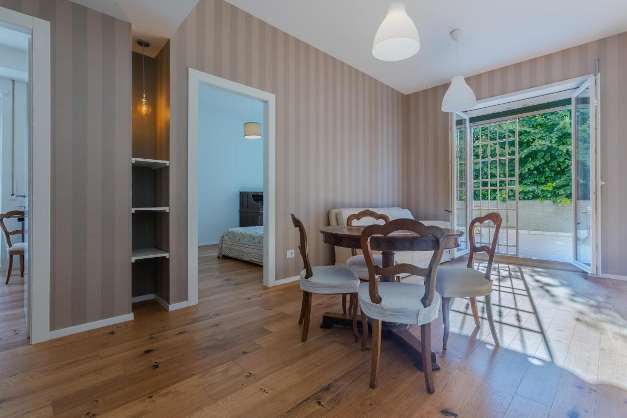 Apartment W/terrace 10 Min Walk From Piazza S.stefano *