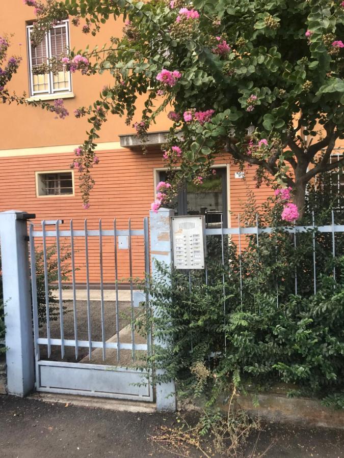 4 Posti Letto In Zona Tranquilla E Ben Servita, Un Matrimoniale E Un Divano Letto Matrimoniale Facebook Massimo Bobo Aquili *