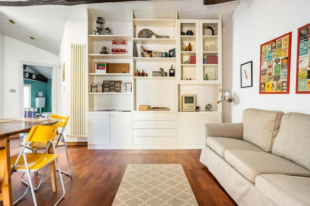 Lovely One-bedroom Attic In An Ancient Village Apartment *