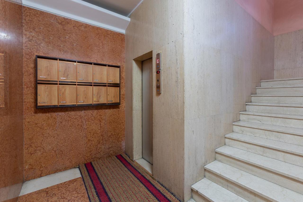 W/terrace 10 Min Walk From Piazza S.stefano