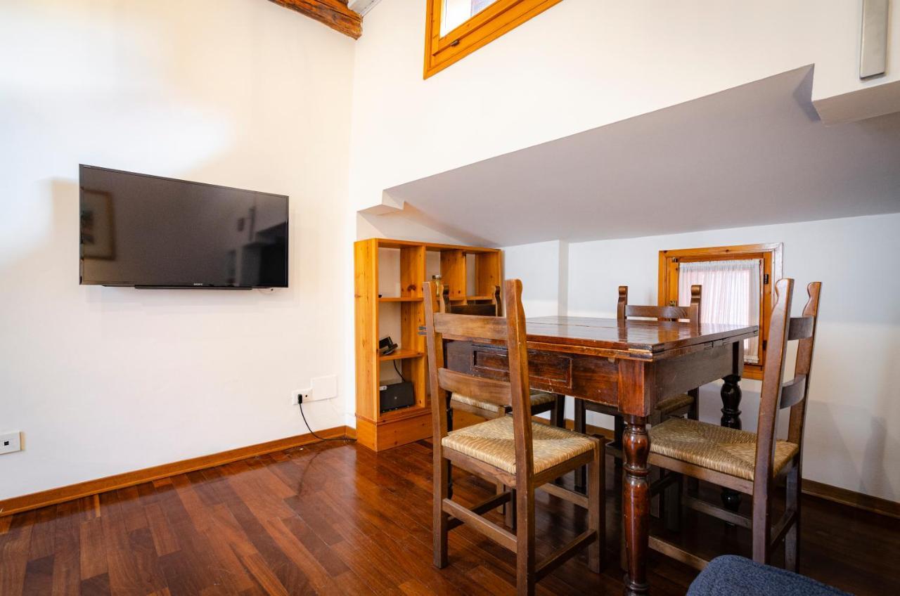 Apartment Stylish One Bedroom In The Heart Of Bologna