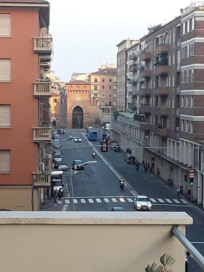 Bed & Breakfast Luminosa Stanza In Signorile Bologna