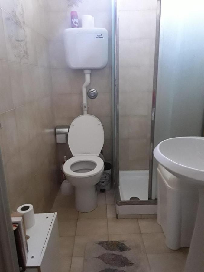 Bed & Breakfast Luminosa Stanza In Signorile Bologna