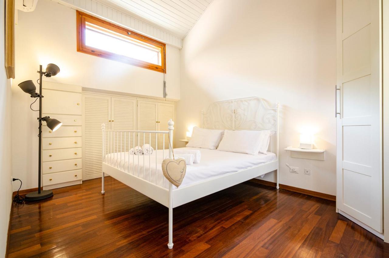 Stylish One Bedroom In The Heart Of
