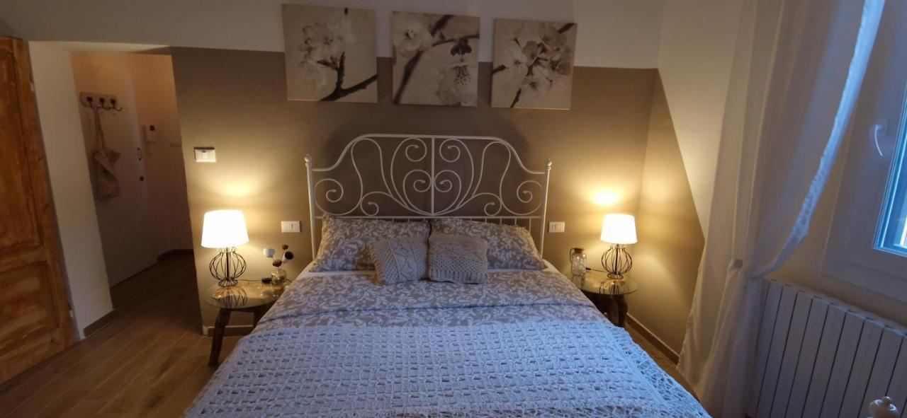 Minimal Chic House Fast Wi-Fi, Private Garden & Free Parking * Bologna