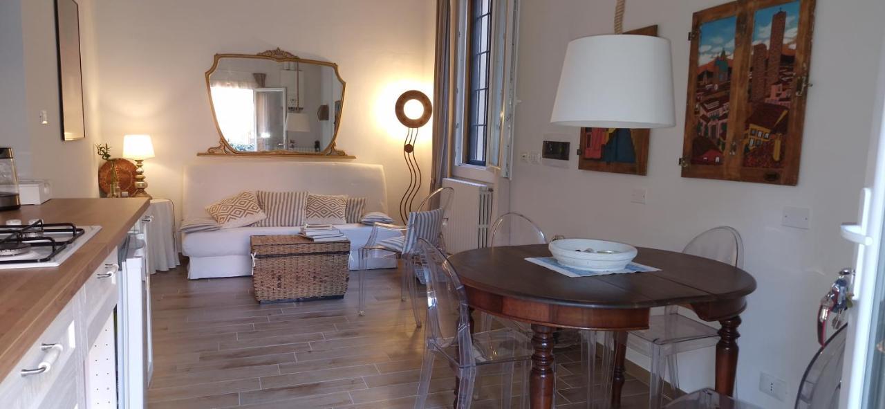 Minimal Chic House Parking & Garden Holiday home Bologna