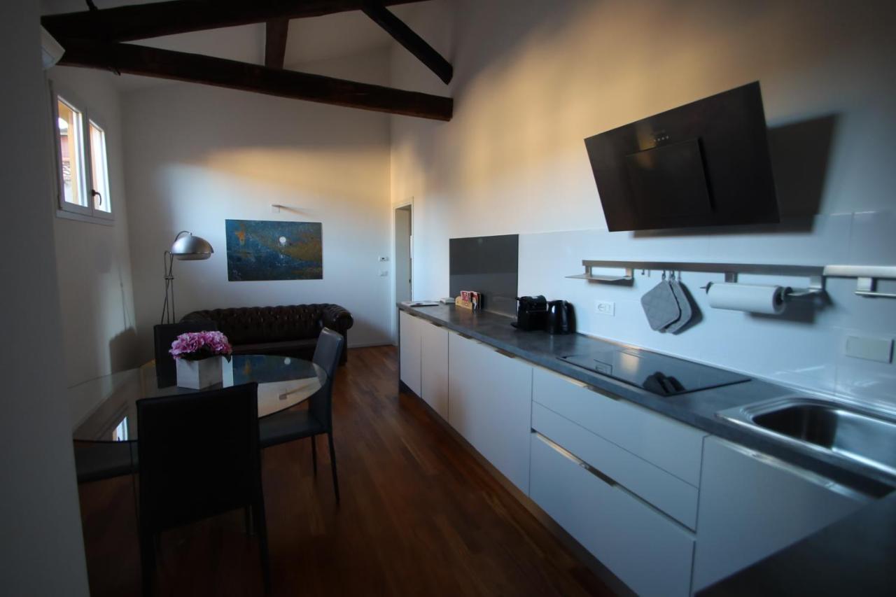 Apartment Charme Immerso Tra Le Mura Bolognesi *