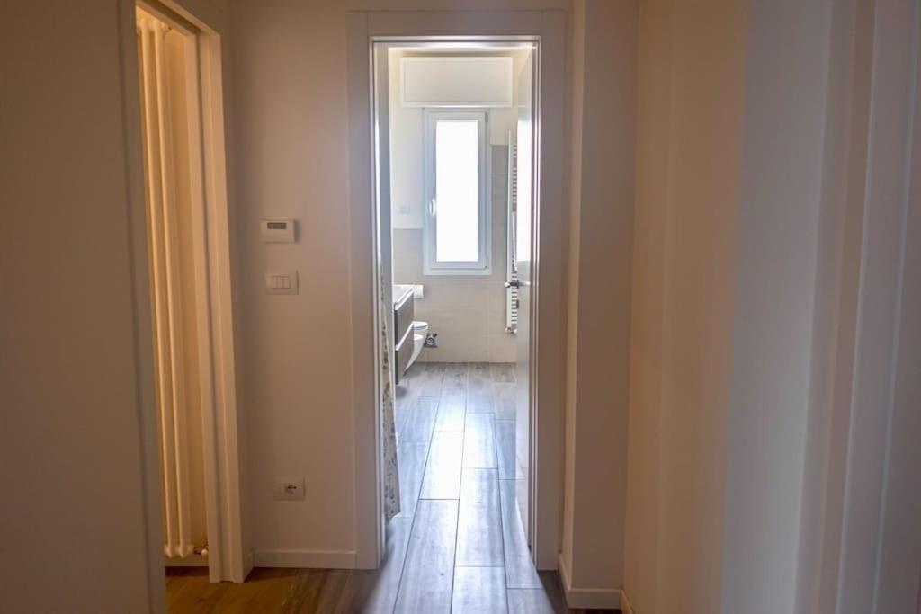 Modern Centraal Gelegen In Bologna. Apartment *