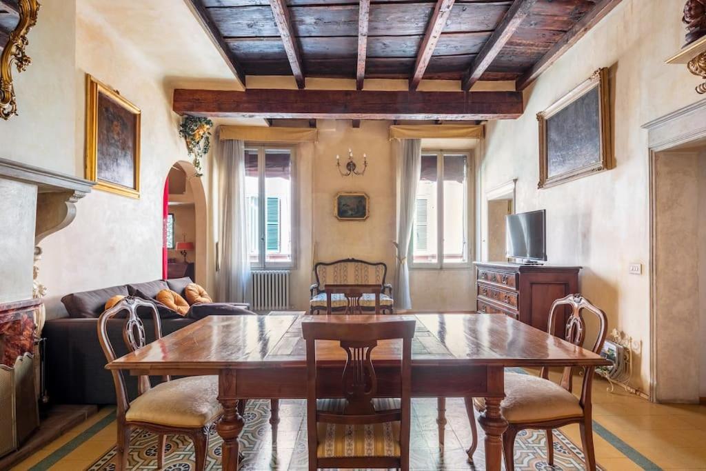 Elegant - Liberty House Apartment