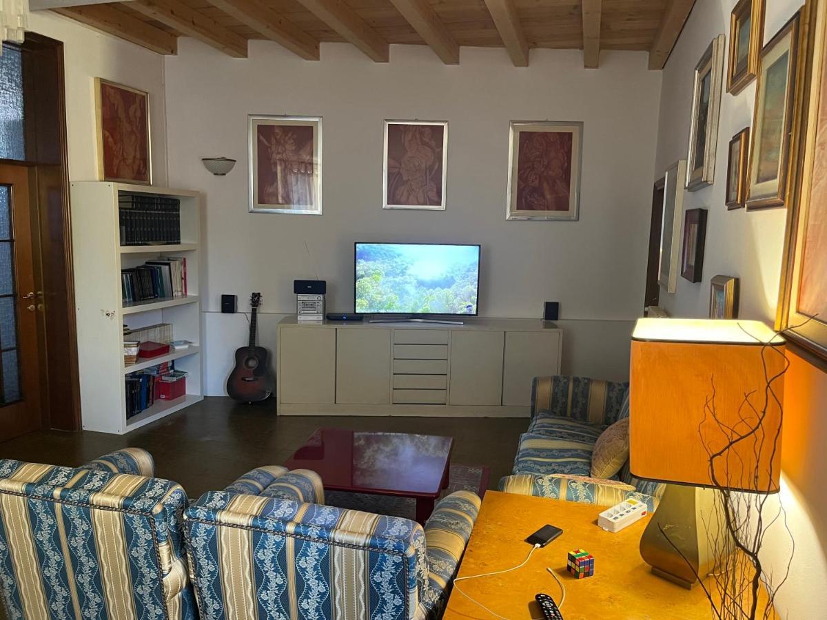 23 Guest house