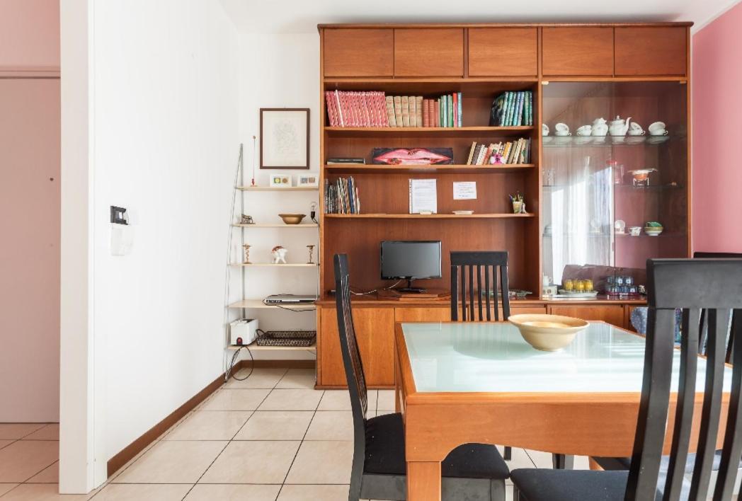 Ampio Luminoso Quinto Piano Ascensore Appartement