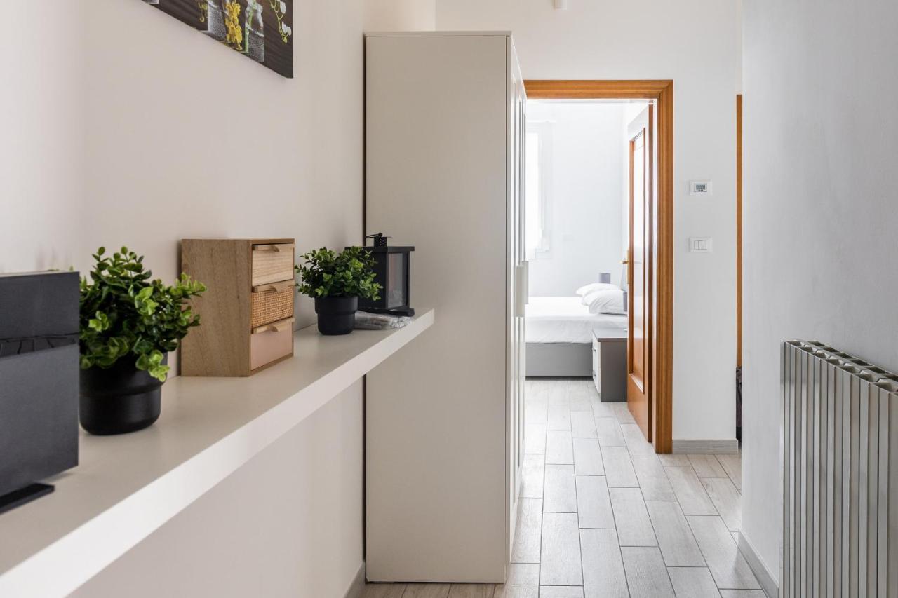 Modern In By Wonderful Italy Apartment Bologna