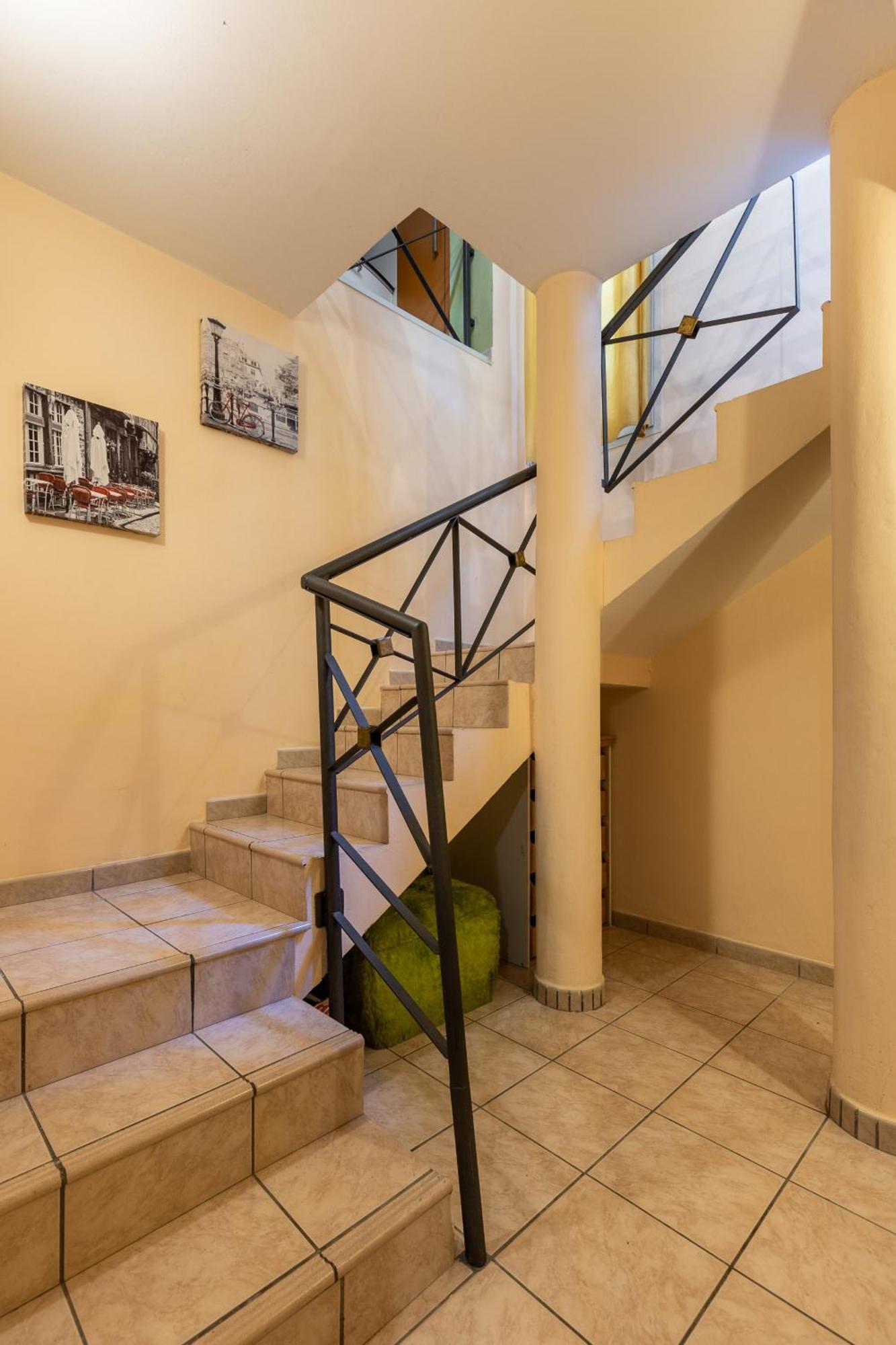 Apartment Massarenti 31 Modern Duplex By Wonderful Italy *