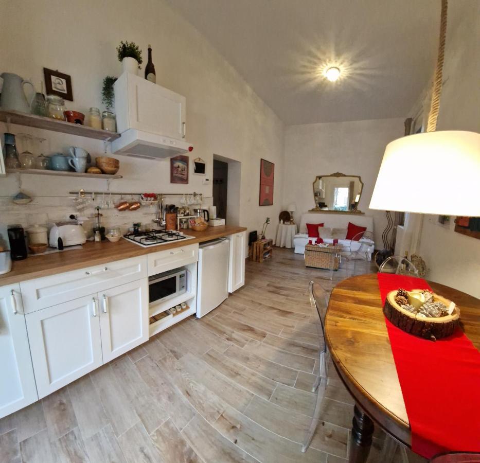 Minimal Chic House Fast Wi-Fi, Private Garden & Free Parking * Bologna