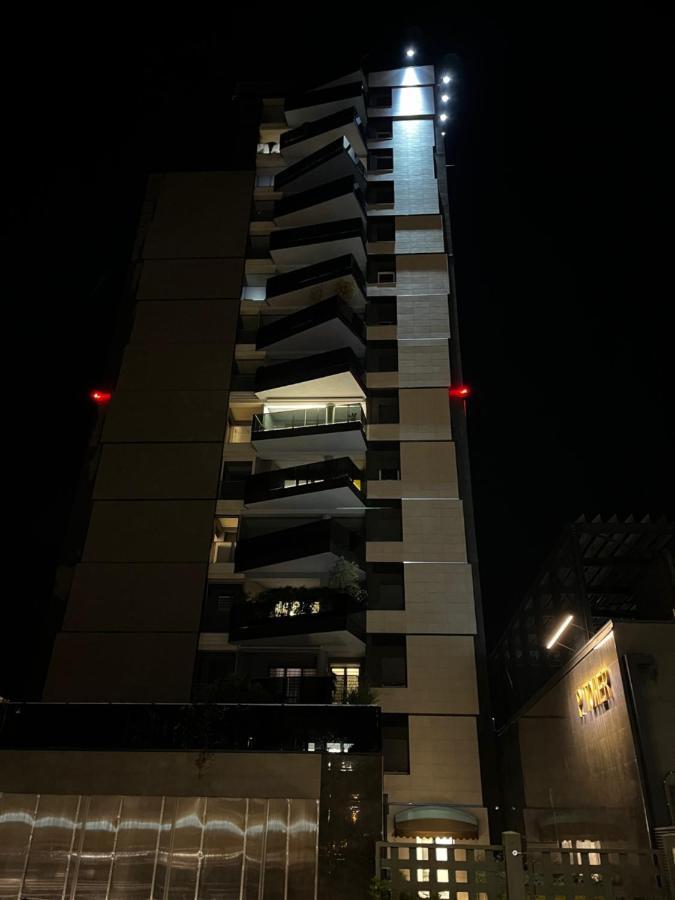 Towers Suites *
