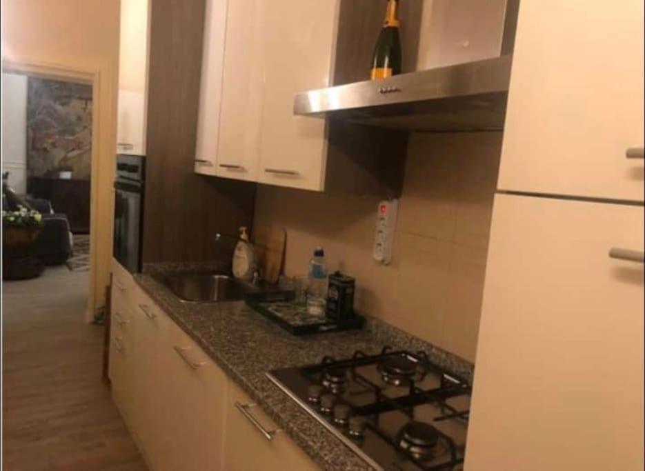 Incantevole Al Centro Di Galliera Apartamento