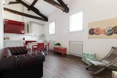 Red Immerso Tra Le Mura Bolognesi Apartamento