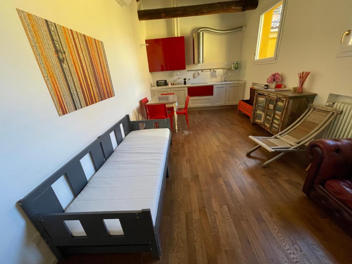 Apartamento Red Immerso Tra Le Mura Bolognesi