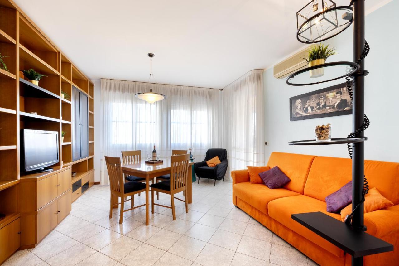 We - House Of Stars - Appartement