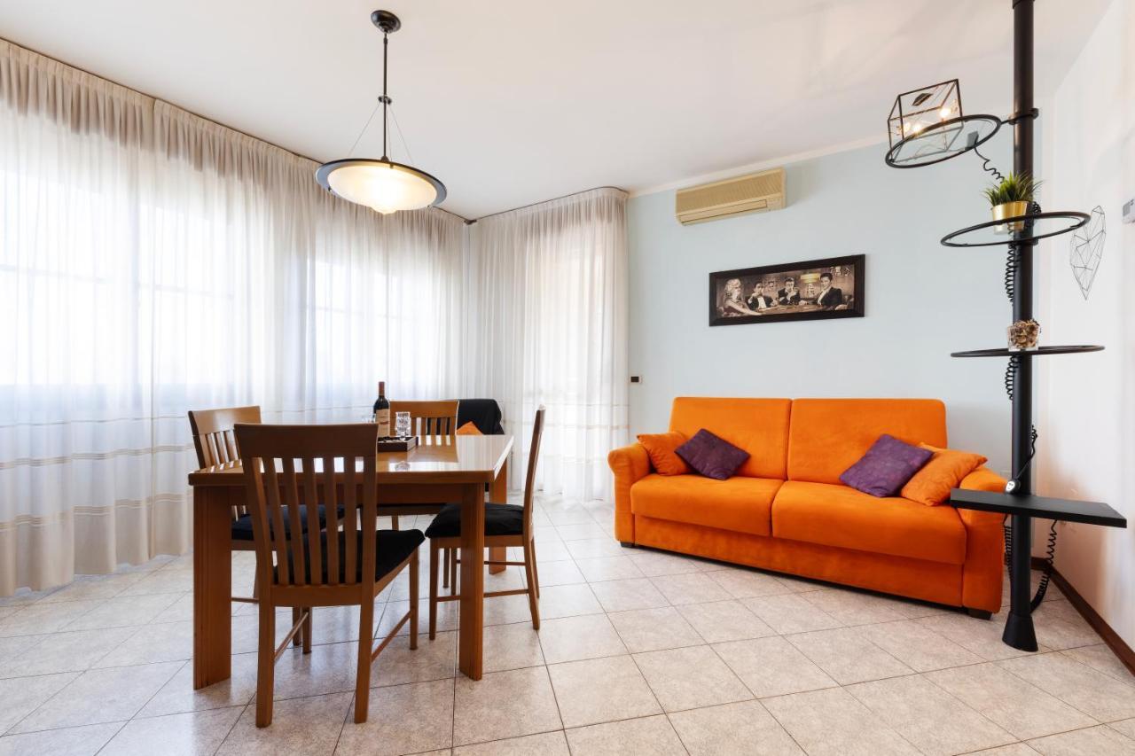 We - House Of Stars - Appartement
