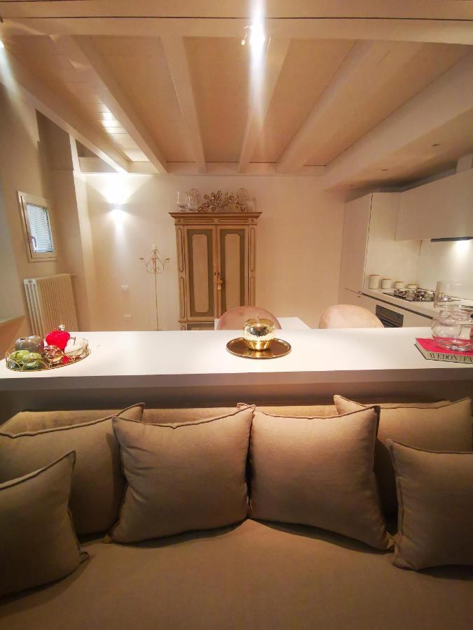 Gombruti14 Boutique Apartment