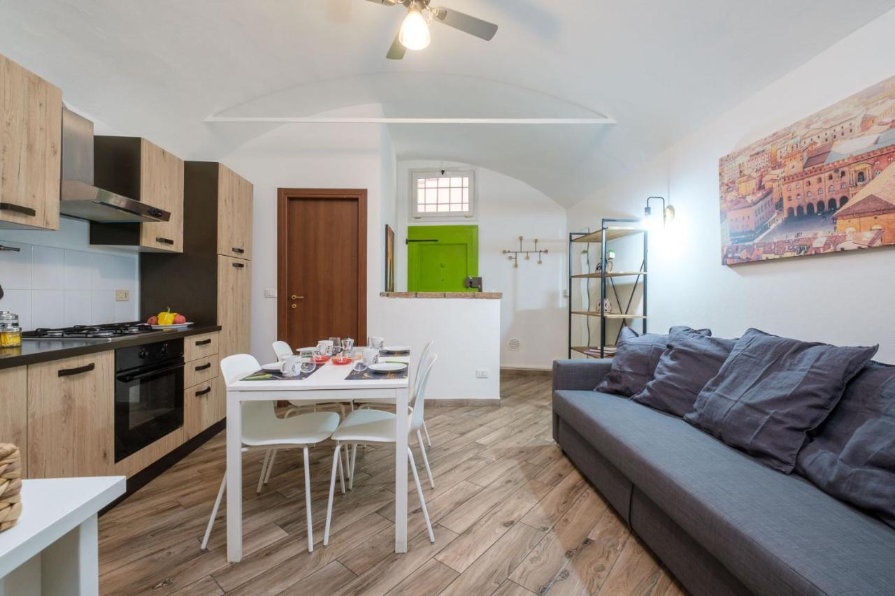 House Under The Tower By Apartamento Bolonha