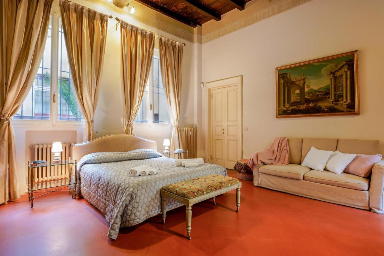 Aldrovandi, With Private Garden Apartment