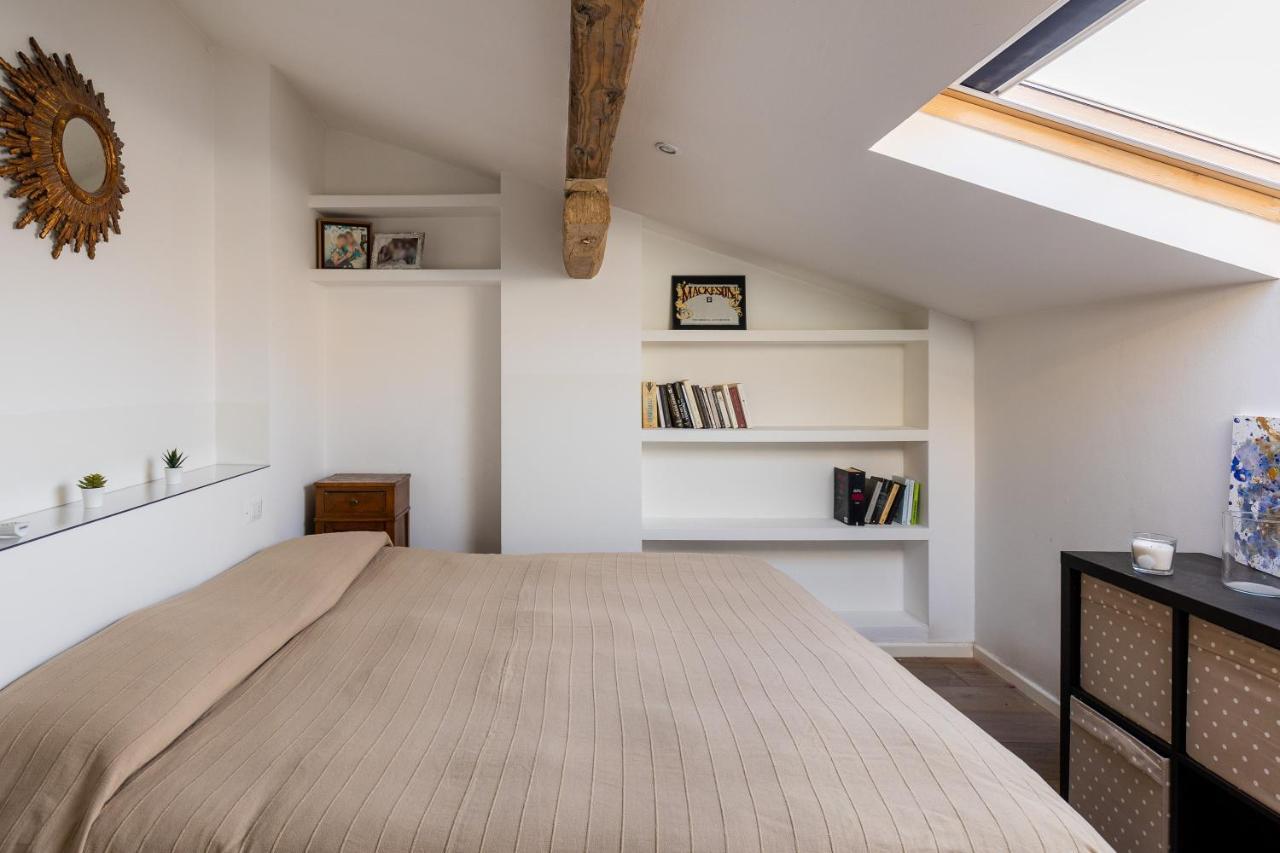 Italy Prestigious Historical Attic In Apartment *