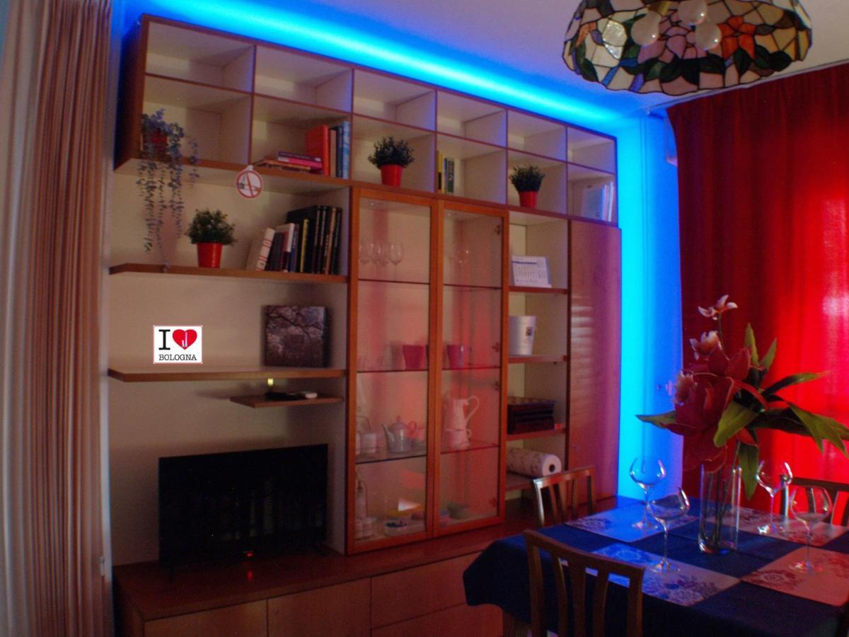I Apartment *