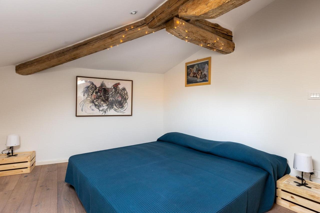 Italy Prestigious Historical Attic In