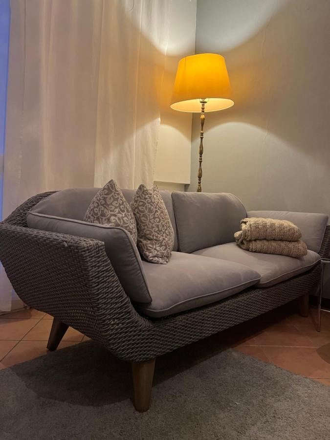 Apartment Hopper House *