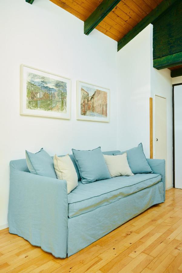 Apartment Italian Design Small Attic Bologna