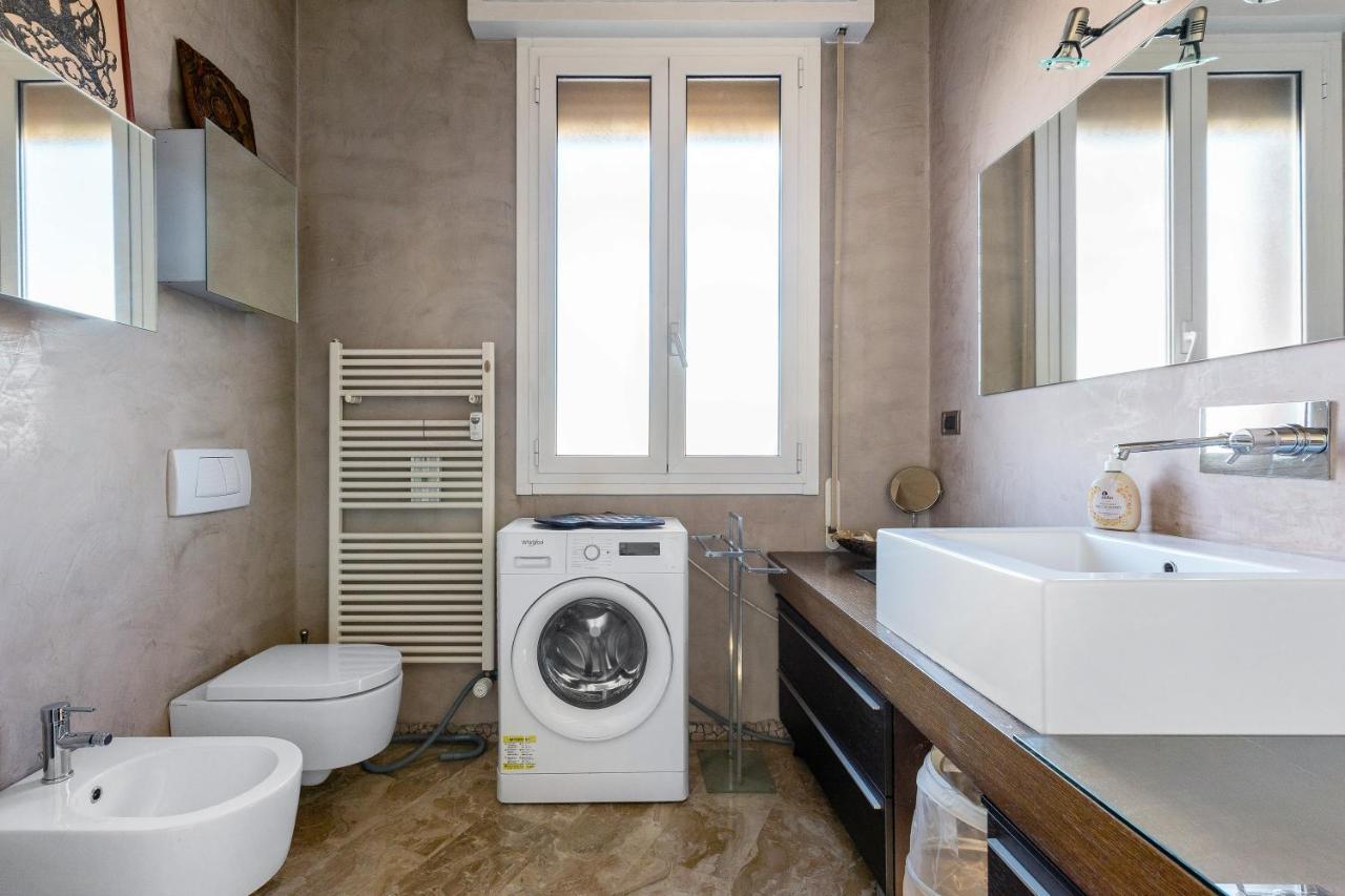 051 Living Apartment Bologna