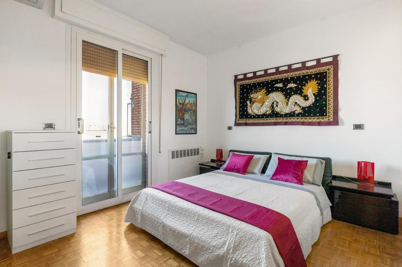 051 Living Apartment *