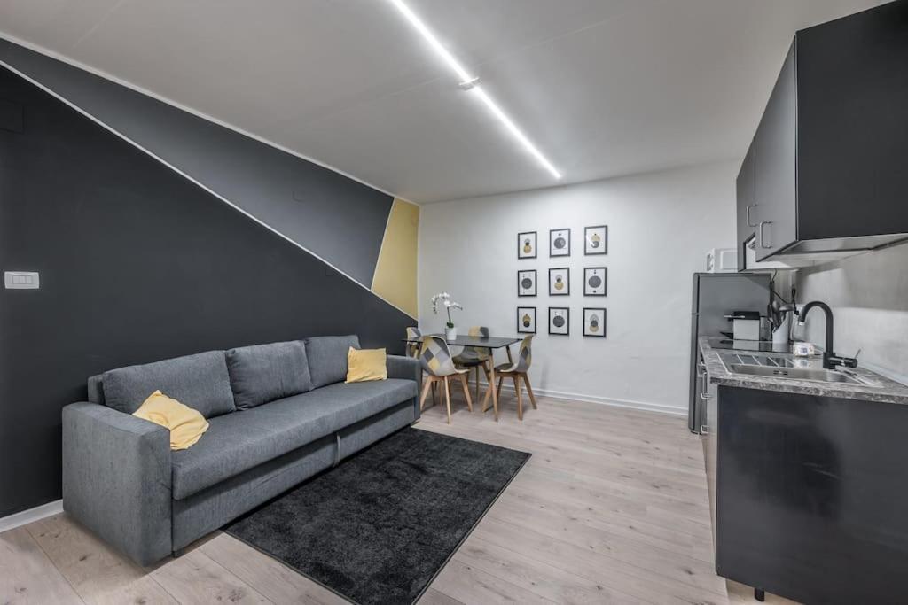 Ab - Via San Felice 6 Apartment