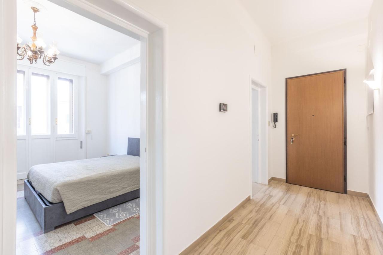 Rita House, By Short Holidays *