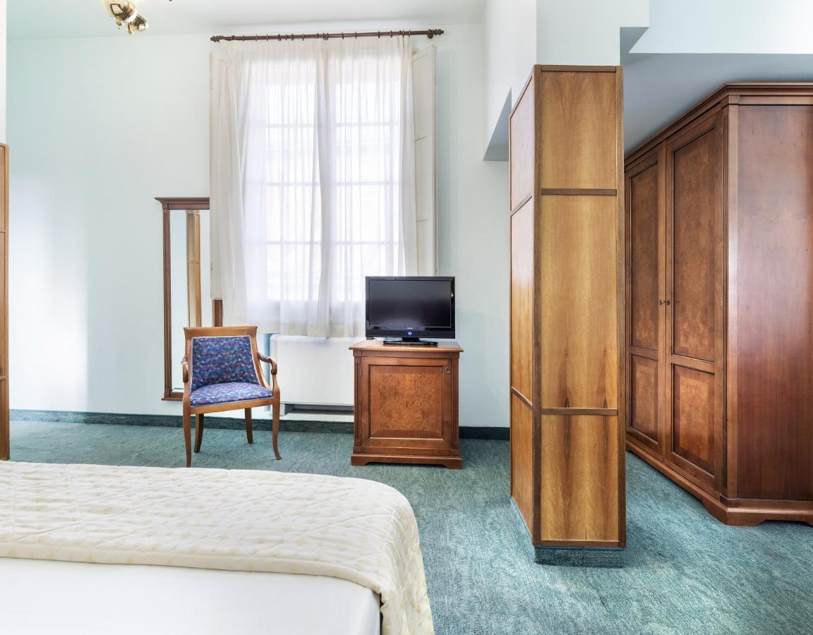Palace Centro 3*