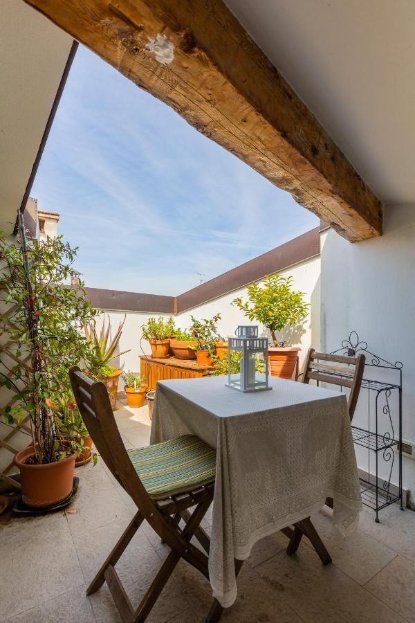 Italy Prestigious Historical Attic In Apartment