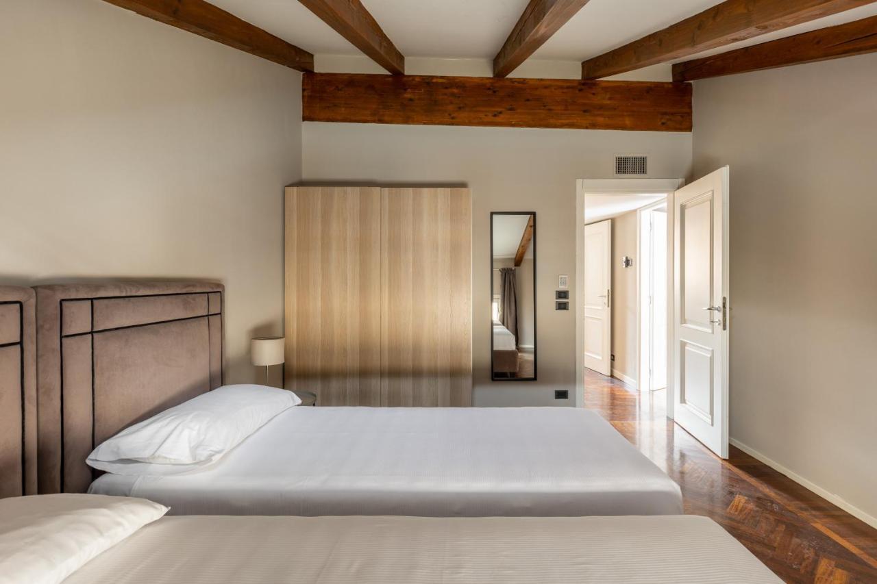 Apartment Wooden Design By Wonderful Italy Bologna
