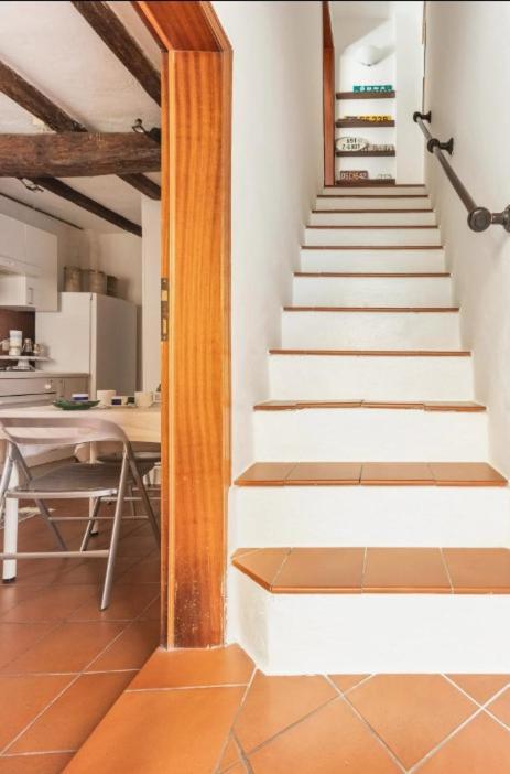 Apartment House On The Hills, 10 Minutes From Center *
