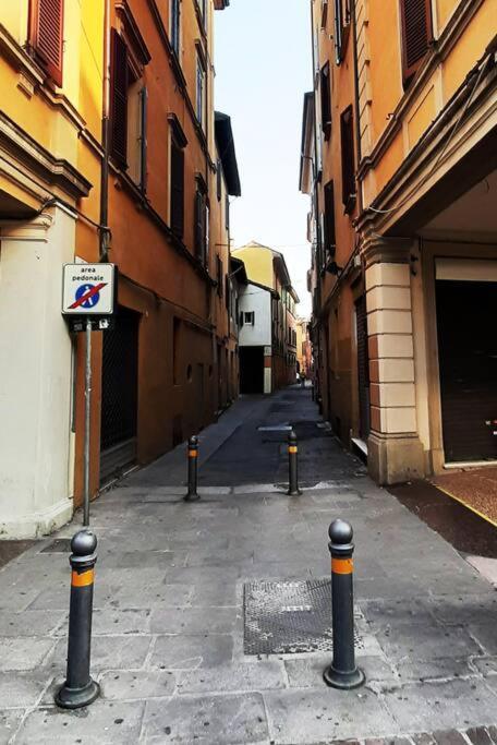 7 Quadri - Piazza Aldrovandi- Appartamento