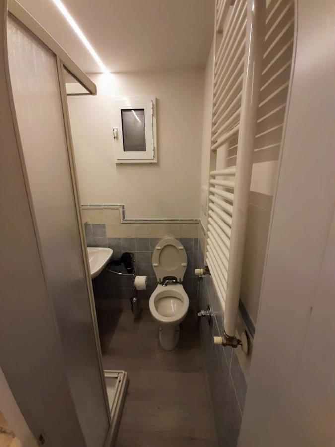 7 Quadri - Piazza Aldrovandi- Appartamento Bologna