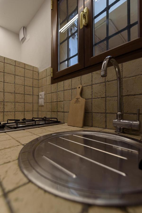 Appartamento 7 Quadri - Piazza Aldrovandi- *