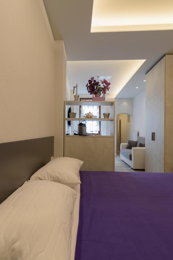7 Quadri - Piazza Aldrovandi- Appartamento