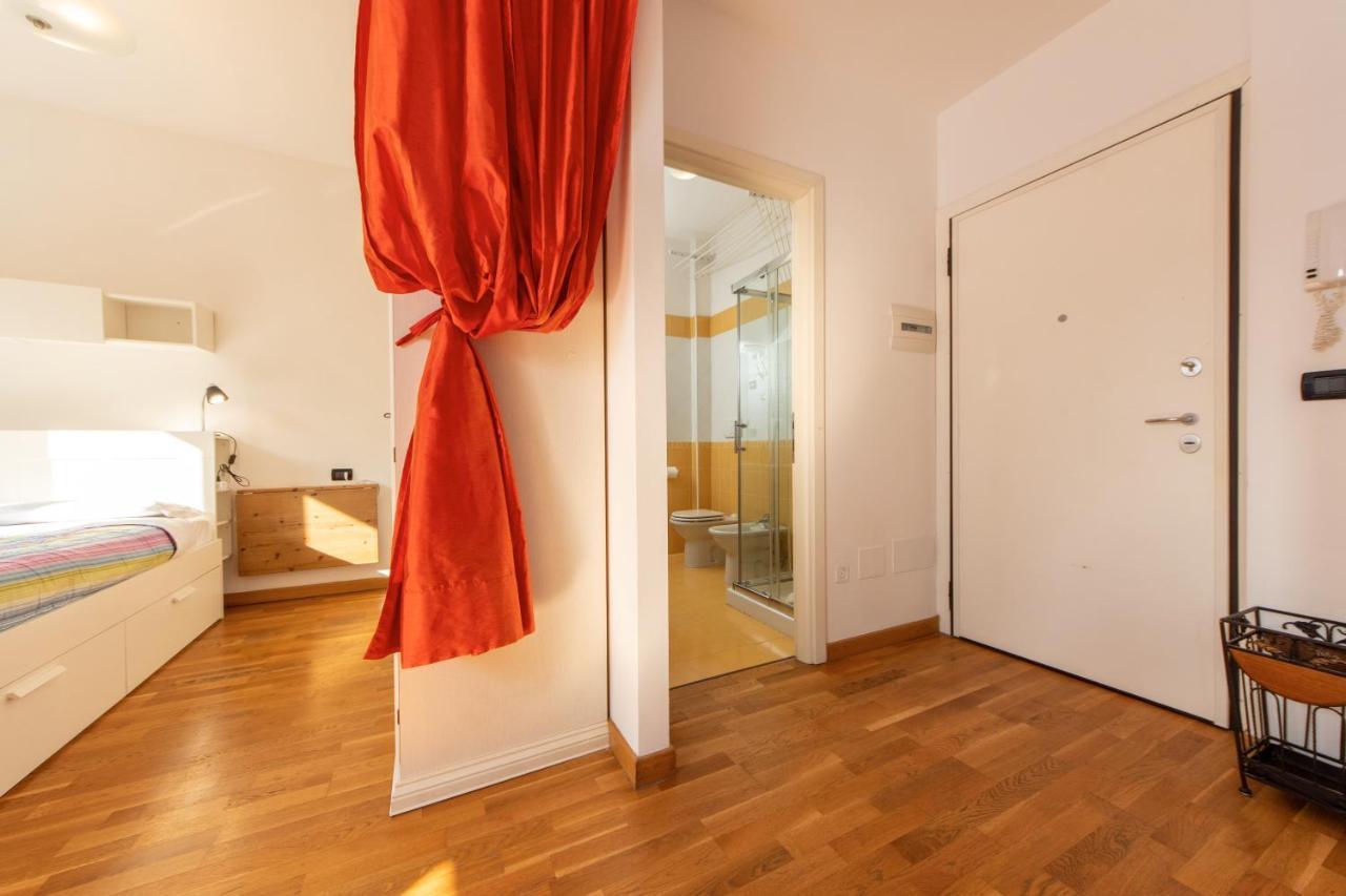 Housmart Milazzo 5 *