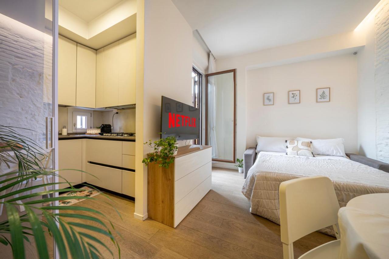 Piazza Maggiore-luxury Apartment-elegant Terrace Apartment Bologna