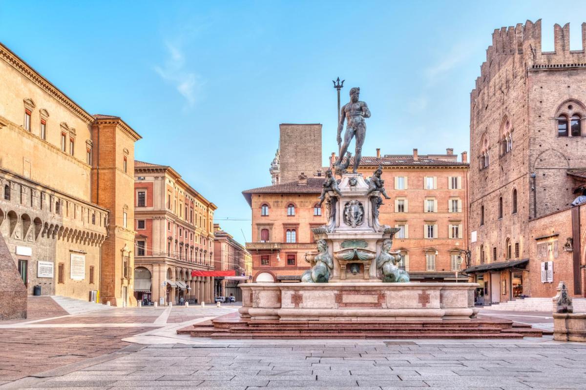 Piazza Maggiore-luxury Apartment-elegant Terrace Apartment Bologna